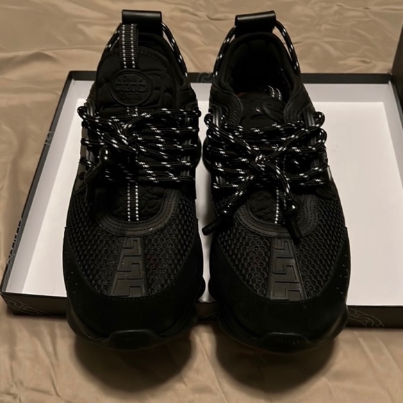 Versace Chain Reaction. GREAT CONDITION - Picture 3 of 7